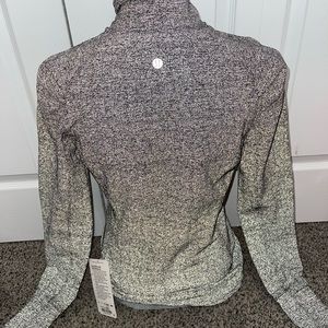 Extra mile half zip reflective